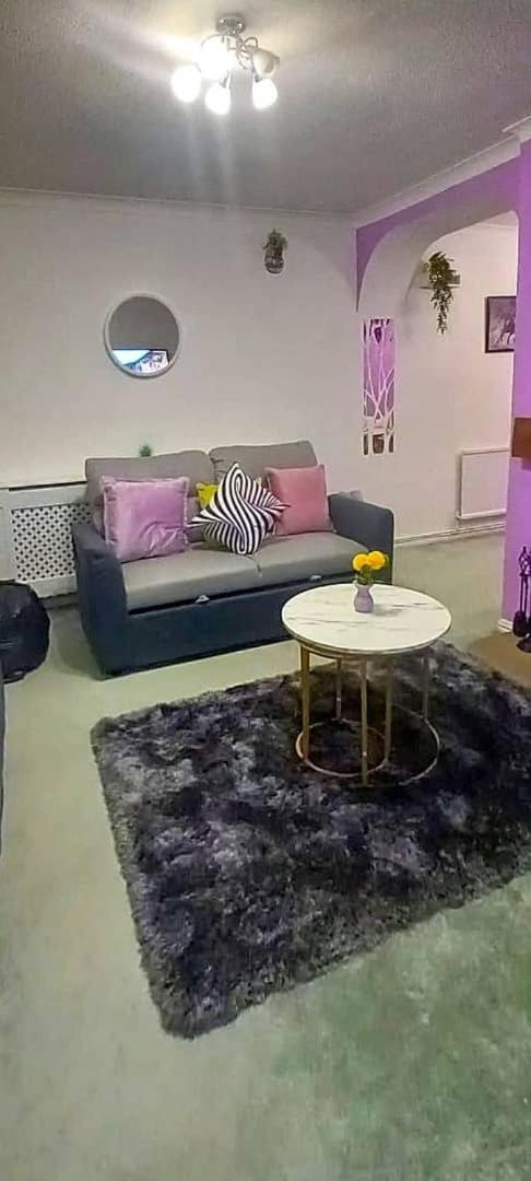 Golden Plush Suites - Beautiful Luxury 3 Bed House In Leicester Exterior foto